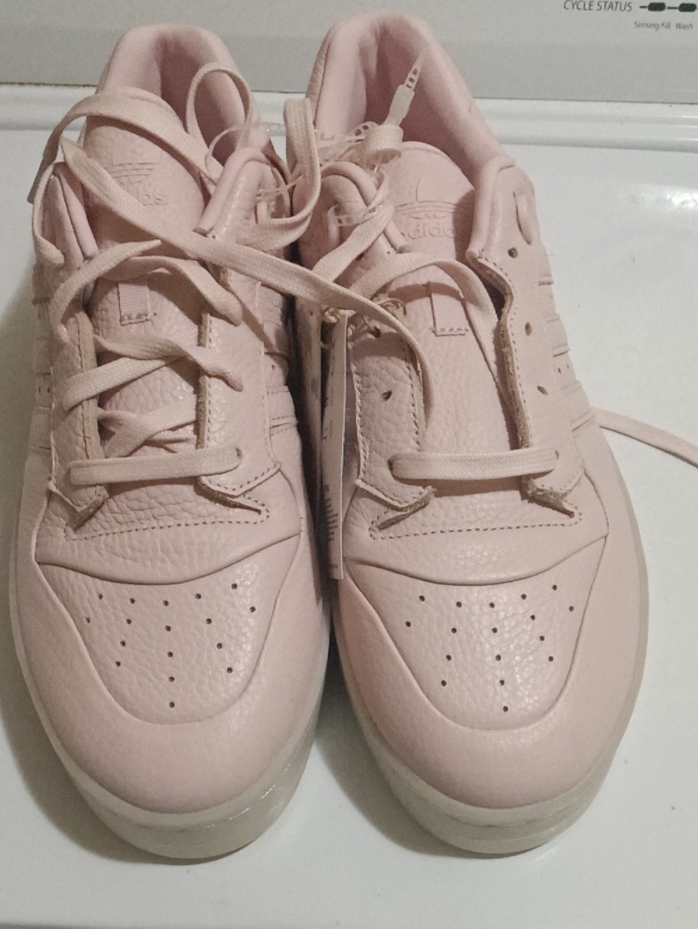 adidas Women’s Light Pink Low-Top Leather Sneakers